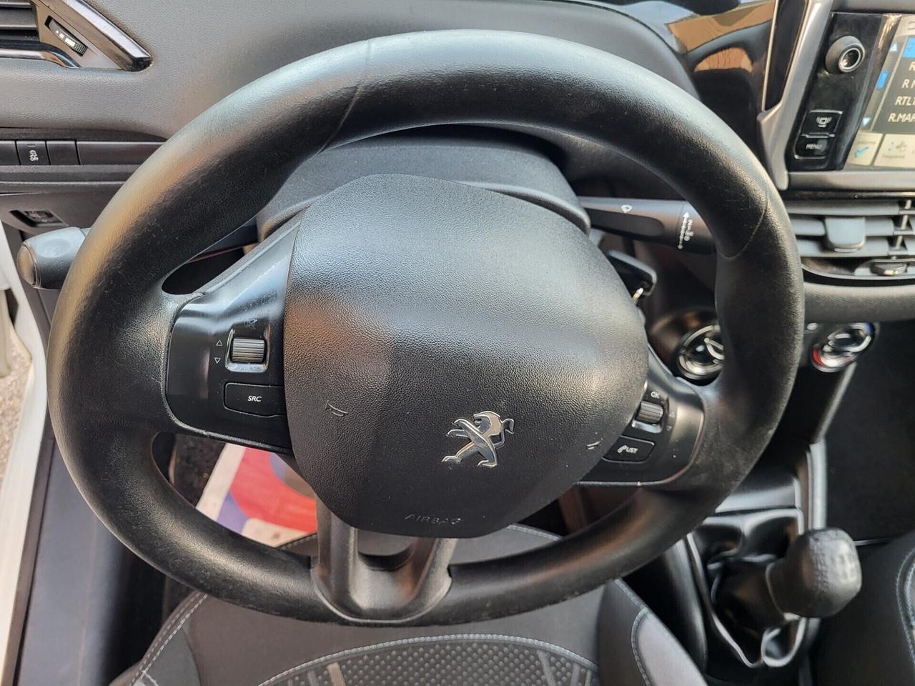 PEUGEOT 208 1,4 HDI-UNICA PROPRIETAR-4 REVISIONI