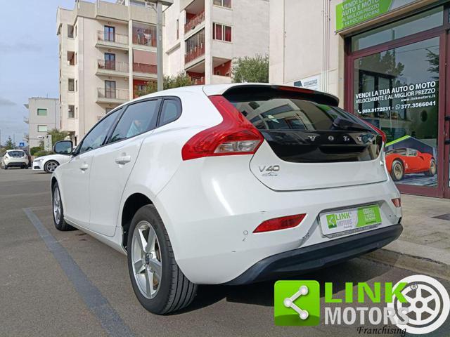VOLVO V40 D2 1.6 Kinetic NEOPATENTATI
