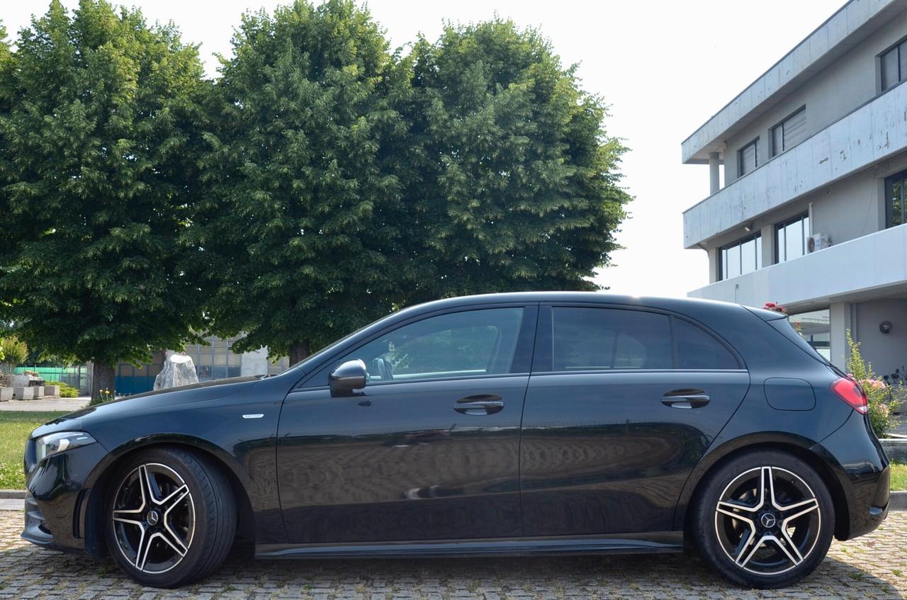 MERCEDES-BENZ A180d PREMIUM EDITION1 116cv AUTO, UFF ITALIANA, EURO 6D, FULL LED, RETROCAMERA, APPLE ANDROID, PERMUTE