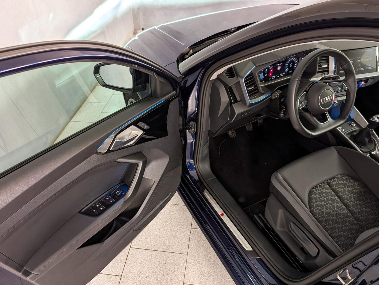 Audi A1 30 TFSI 116cv Adrenalin Black Edition S line