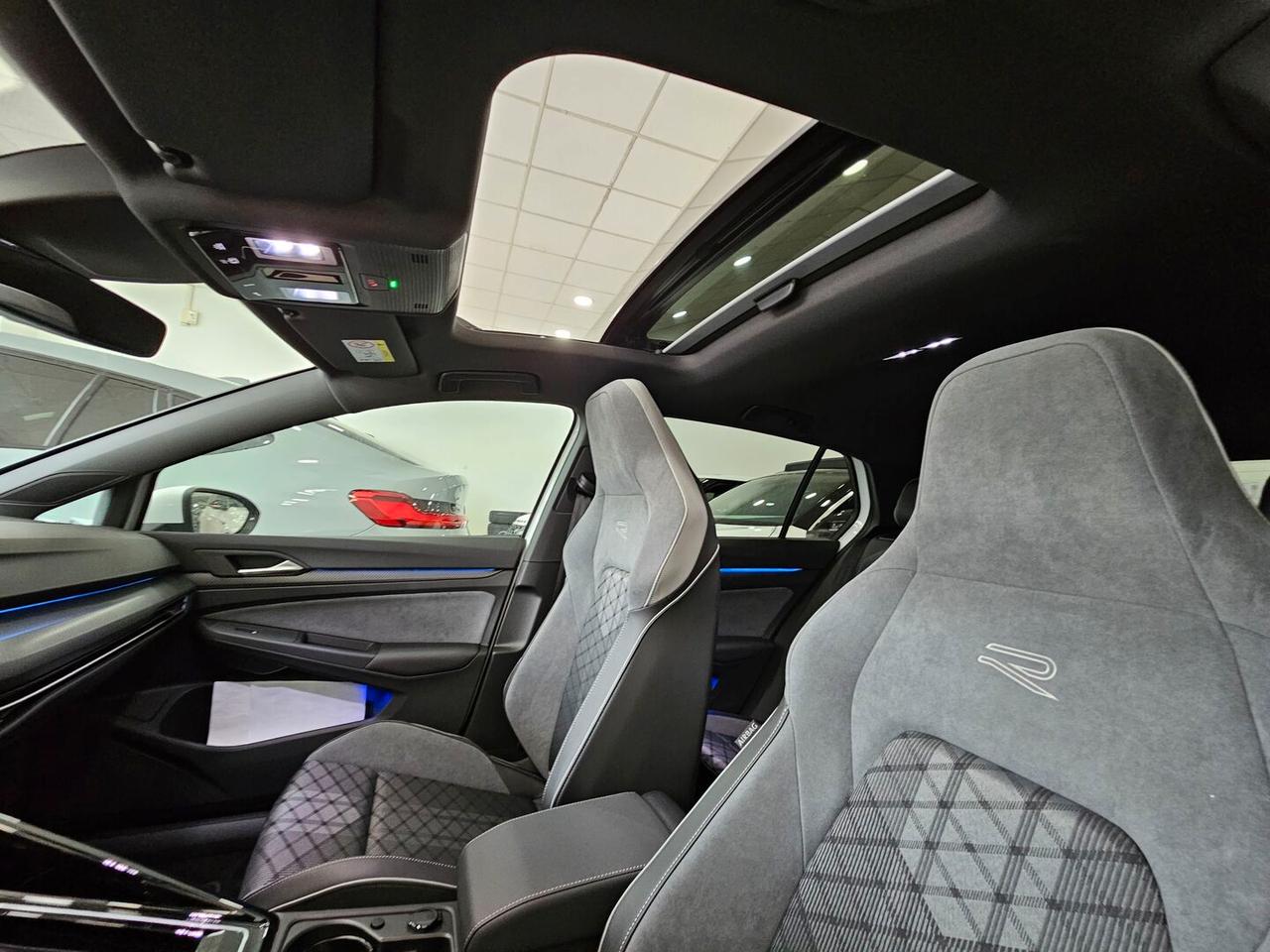 Volkswagen Golf R-Line Tetto Navi Camera C.18" RLine R Line