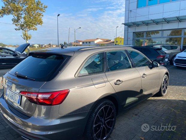 AUDI A4 Avant 35 TDI/163 CV S tronic Business