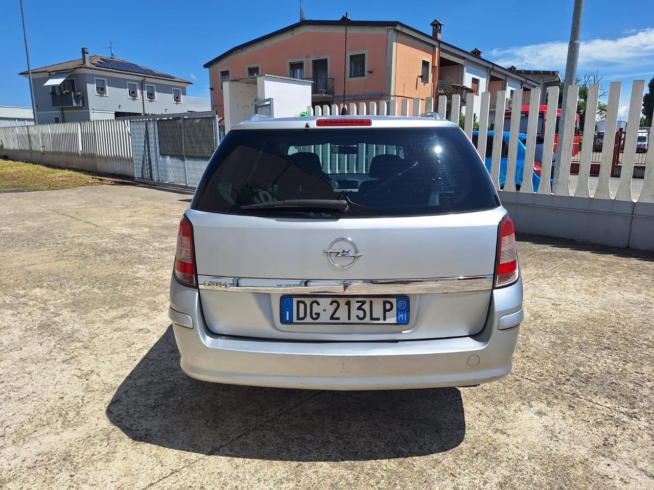 Opel Astra 1.4 16V GPL