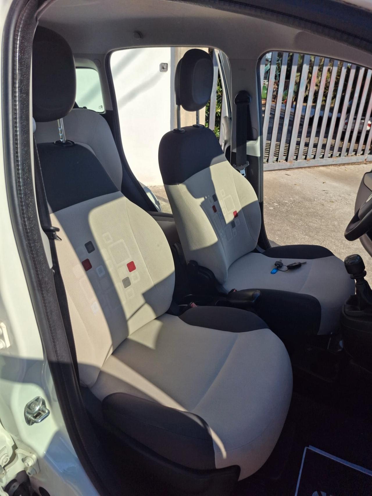 Fiat Panda 0.9 benzina neopatentati