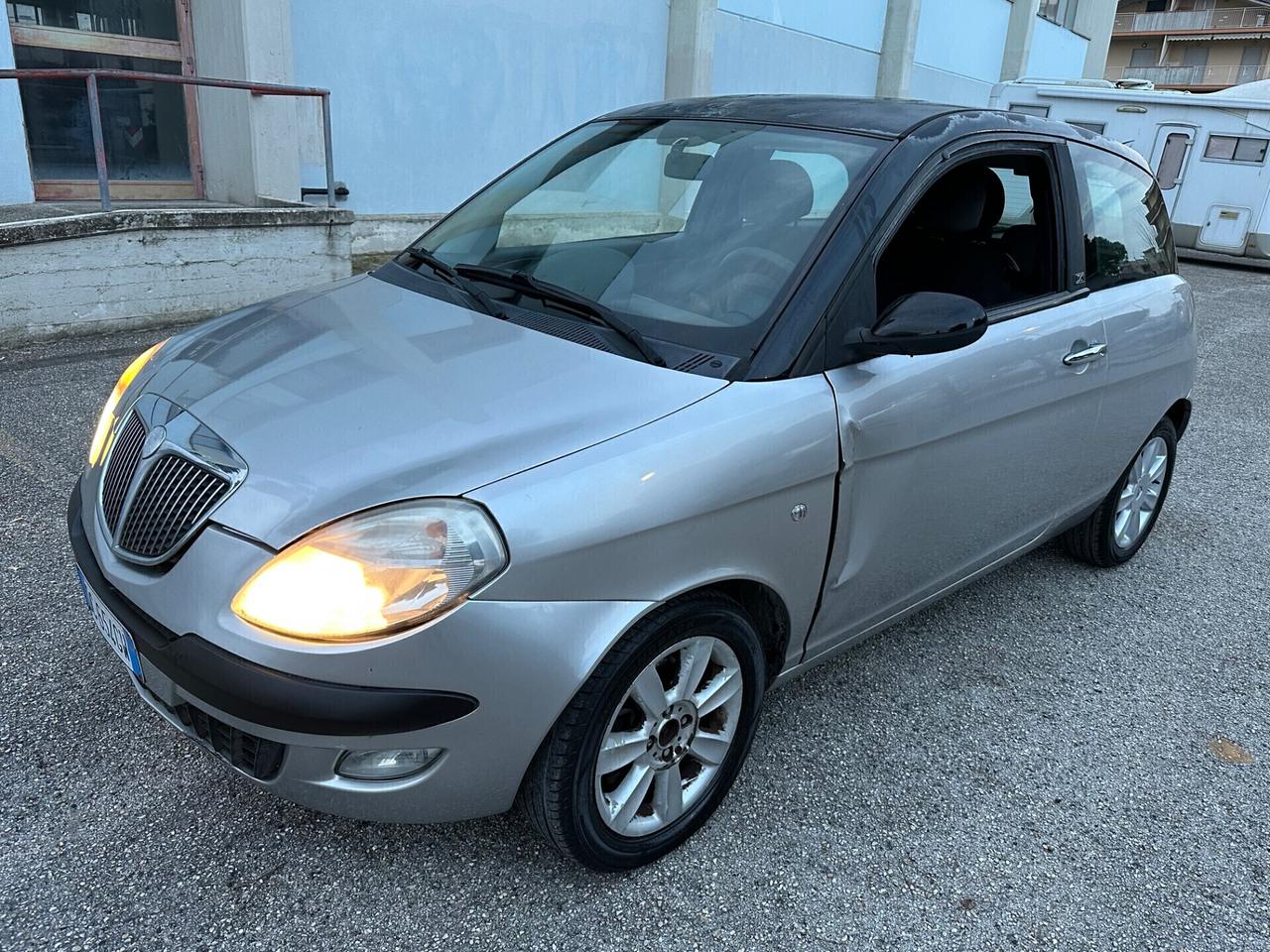 Lancia Ypsilon 1.2 16v benzina 2006 neop