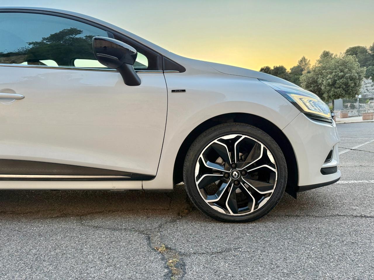 Renault Clio/1.5 75CV/CERCHI 17/FULL LED/RETROCAMERA