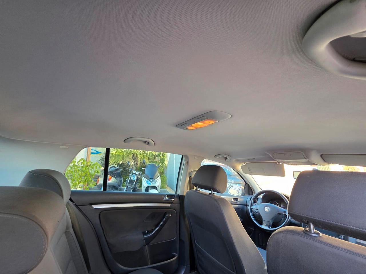 Volkswagen Golf 2.0 16V TDI 5p. Comfortline