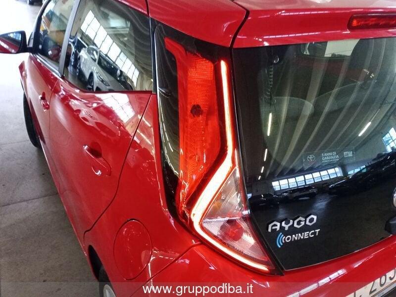 Toyota Aygo II 2018 5p 5p 1.0 x-play m-mt 72cv