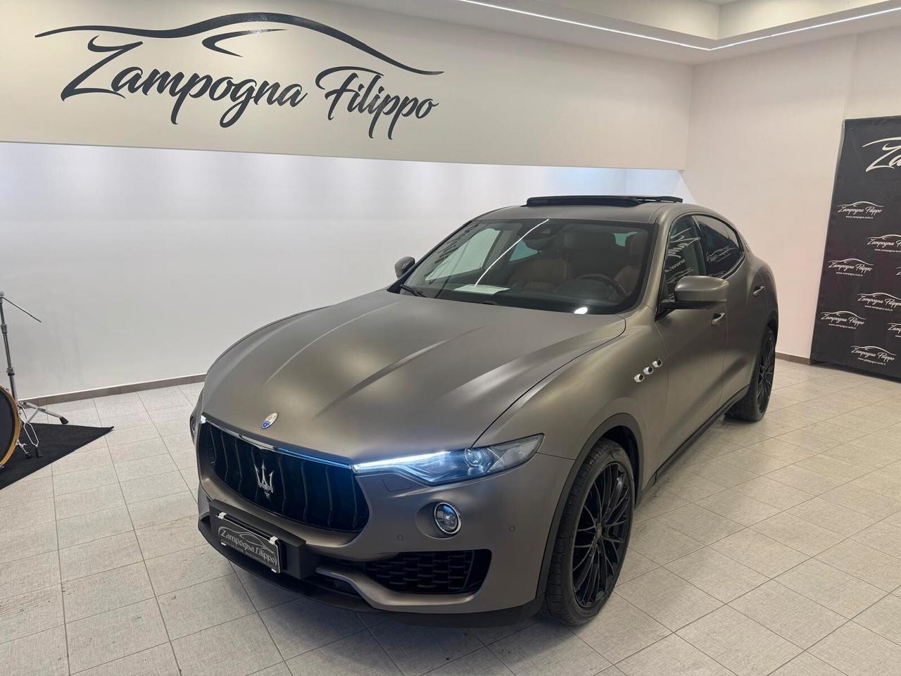 Maserati Levante 275CV TETTO 2017 IVA ESP