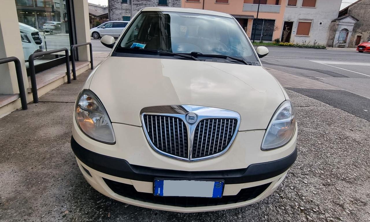Lancia Ypsilon II 2003 1.2 8v