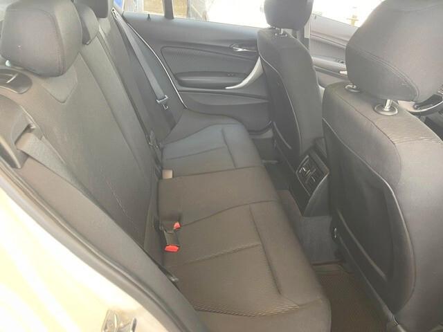 BMW 116i 5p. SPORT SOLO 95000 KM
