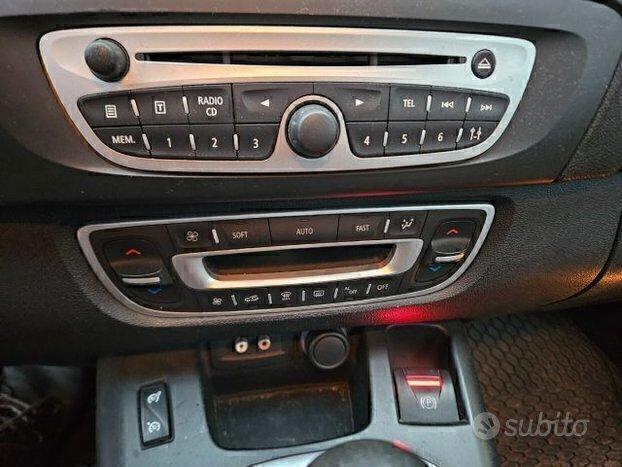 Renault Scenic 7 POSTI VALUTIAMO USATO/SCAMBIO