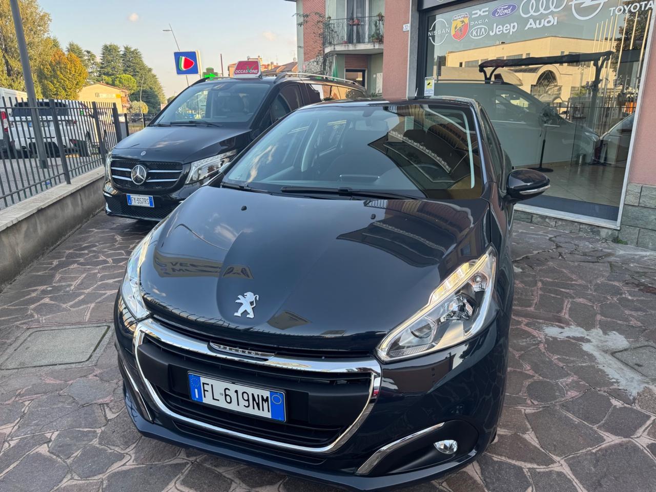 Peugeot 208 PureTech 82 5 porte Allure