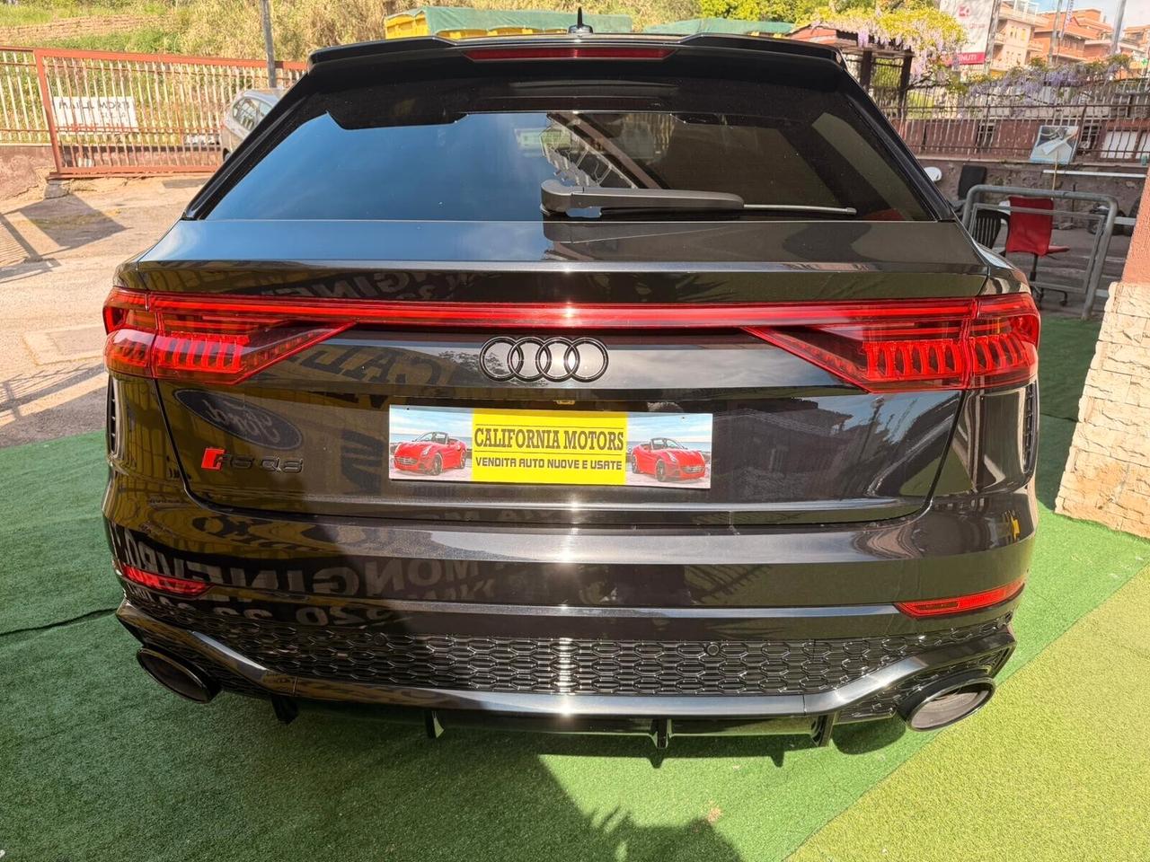 AUDI RS Q8