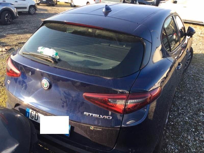 Alfa Romeo Stelvio 2.2 Turbodiesel 190 CV AT8 Q4 Business