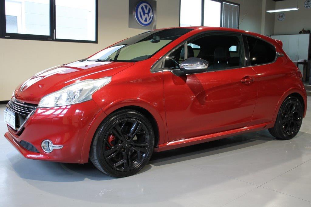 Peugeot 208 1.6 THP 200 CV 3 porte GTi
