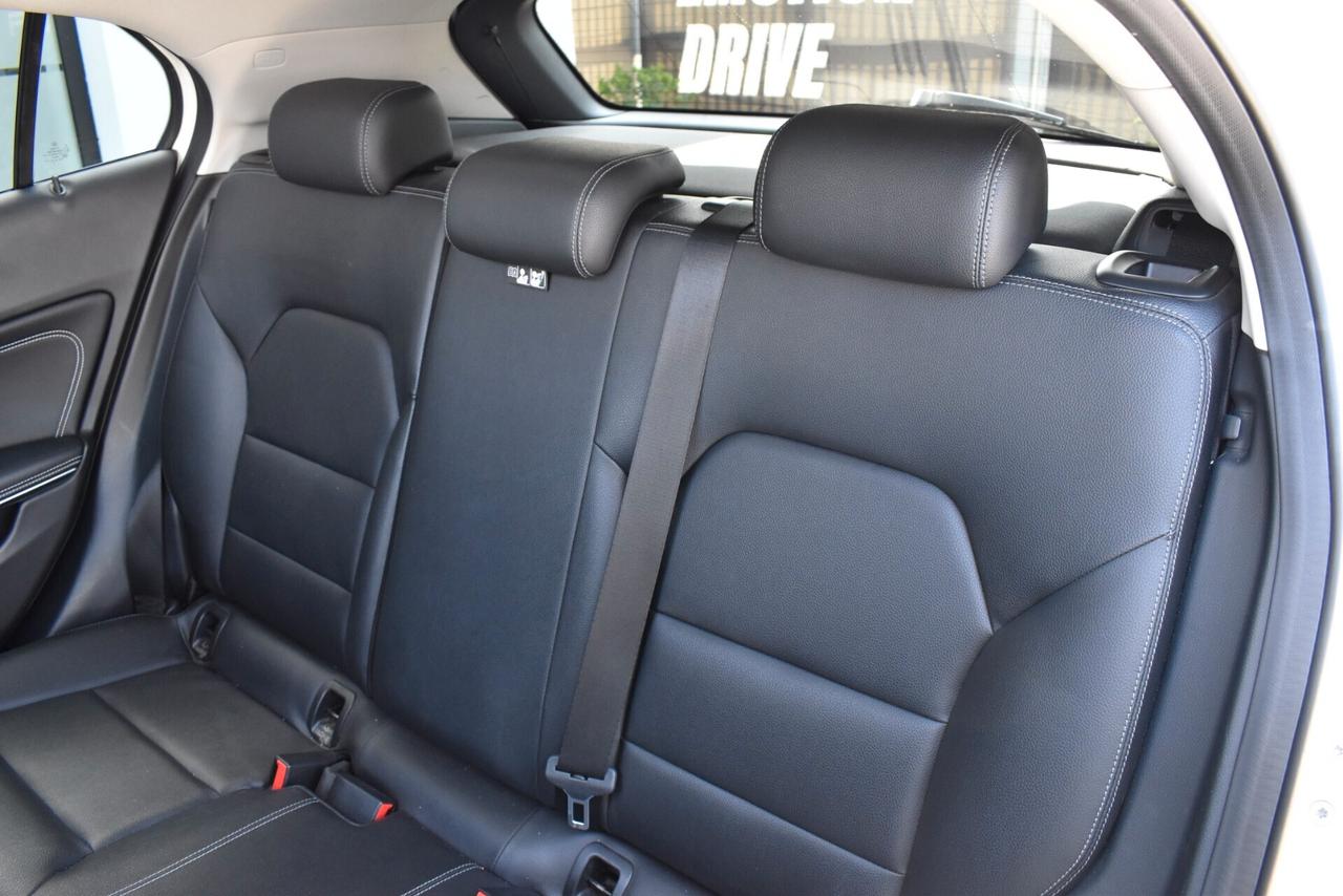 Mercedes-Benz GLA 180 D SPORT 109 CV AUTOMATICA - TETTO - ITALIANA - CAMERA - PERFETTA