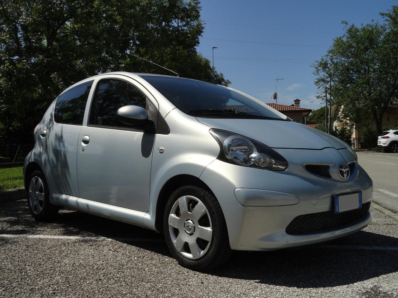 Toyota Aygo 1.0 12V VVT-i 5 porte