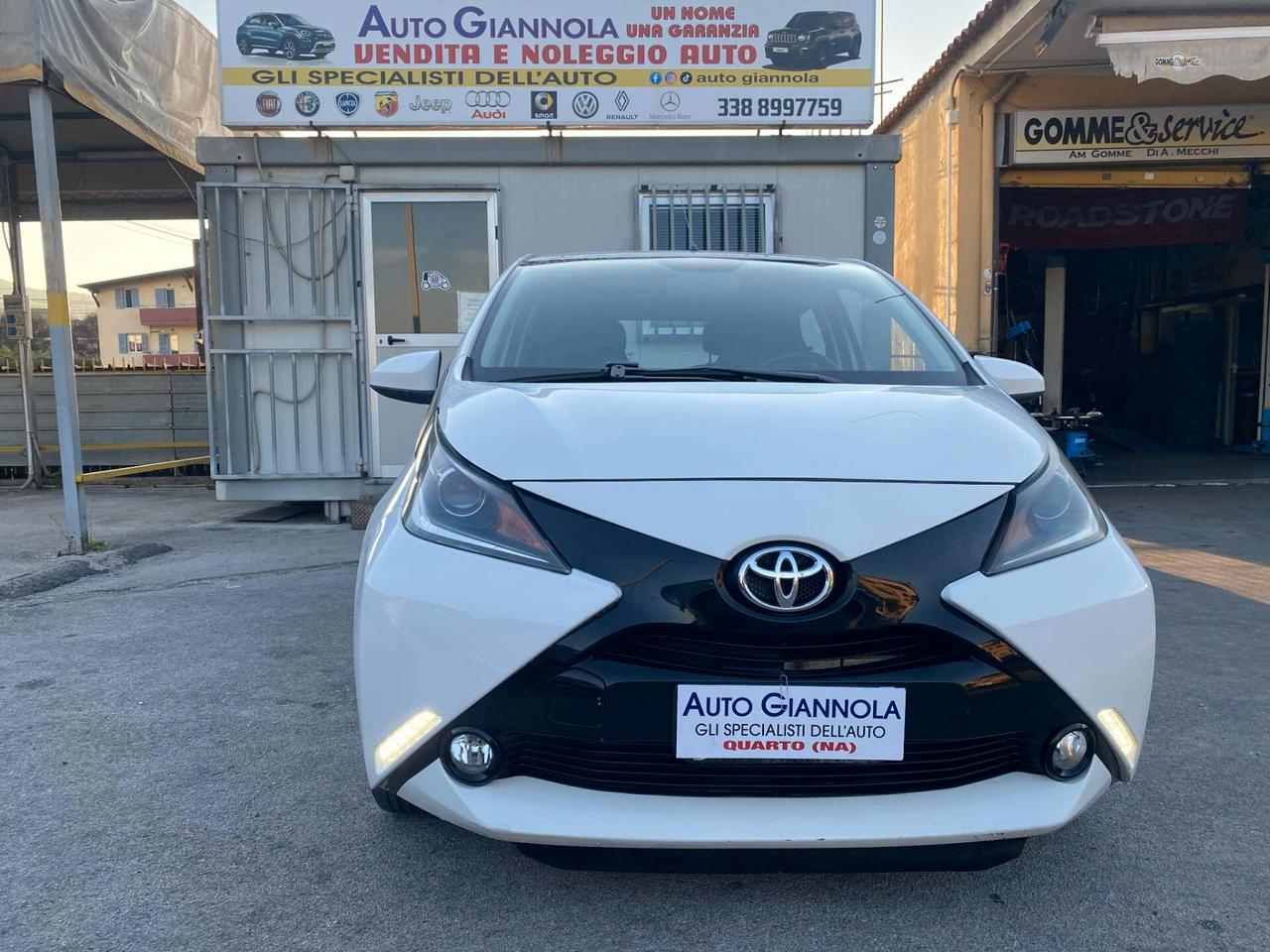 Toyota Aygo 1.0 VVT-i 69 CV 5 p. x-wave Come Nuova
