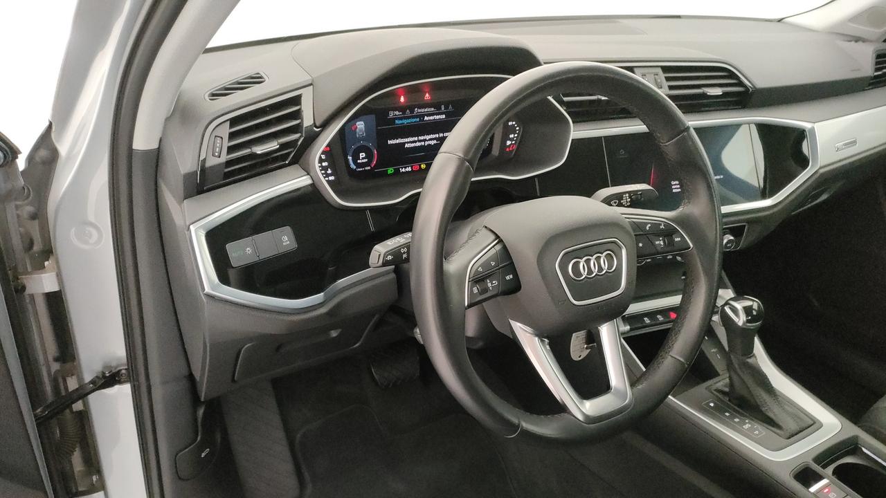 AUDI Q3 2019 Sportback - Q3 Sportback 35 2.0 tdi Business Plus s-