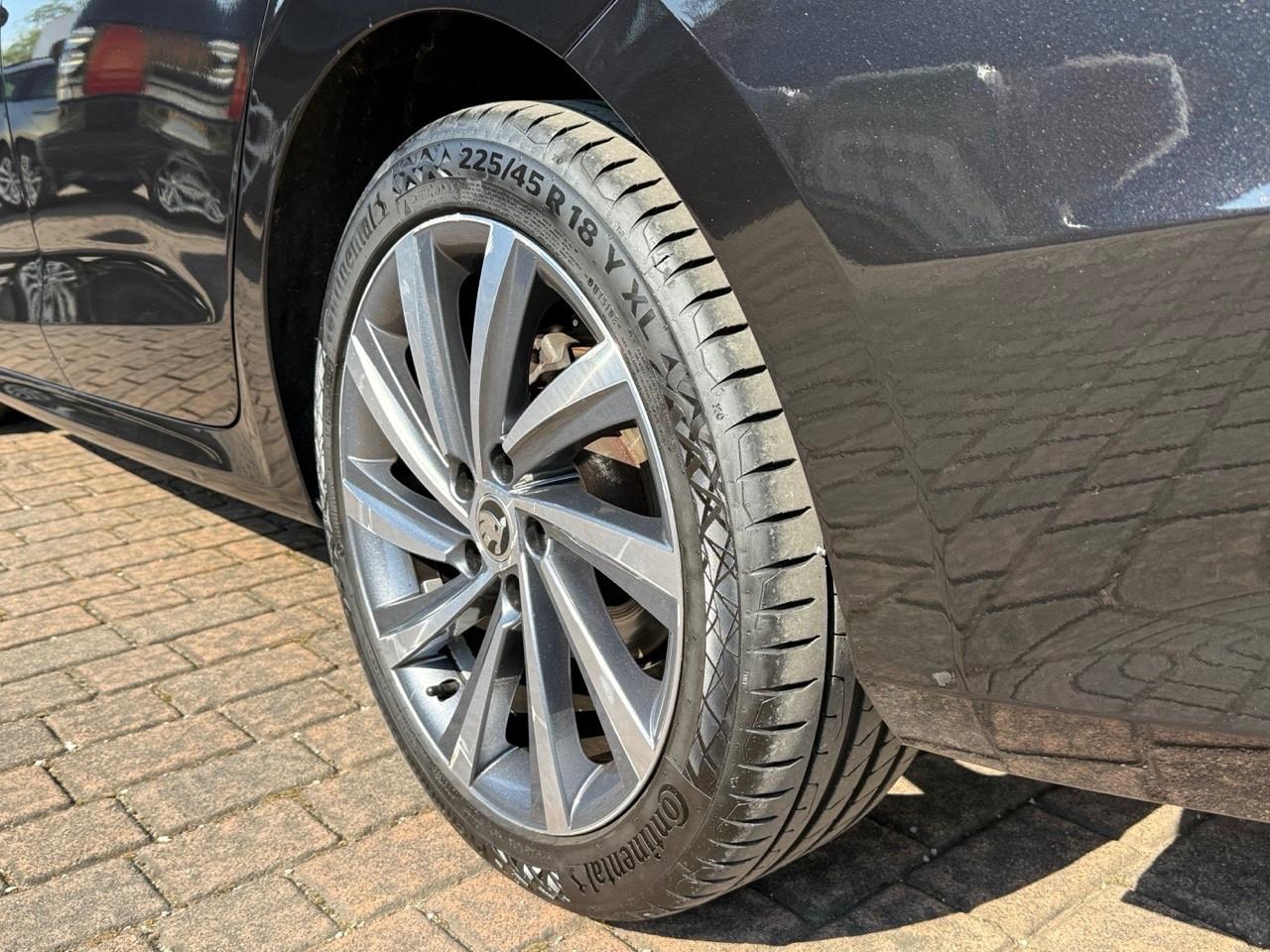 Skoda Octavia 2.0D 150 CV DSG Style/KEYLESS/HEAD UP