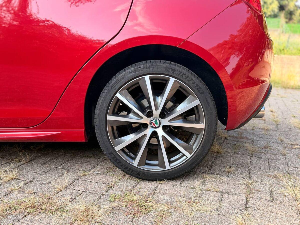 Alfa Romeo Giulietta 2.0 jtdm Exclusive 150cv E6