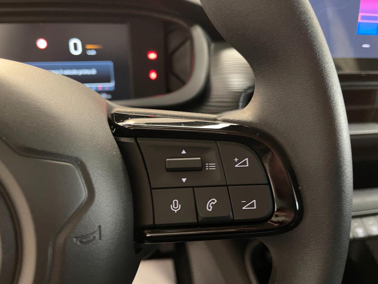 Jeep Avenger longitude 1.2 turbo 100cv-Ok Neopatentati-LEGGI SOTTO