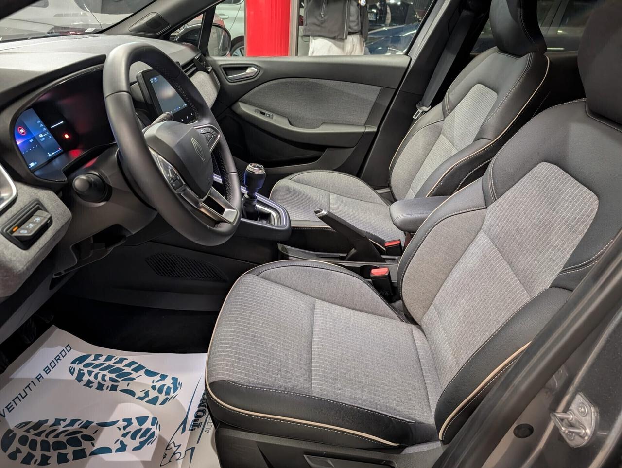 Renault Clio TCe 90 CV 5 porte TECNO FINANZIABILE