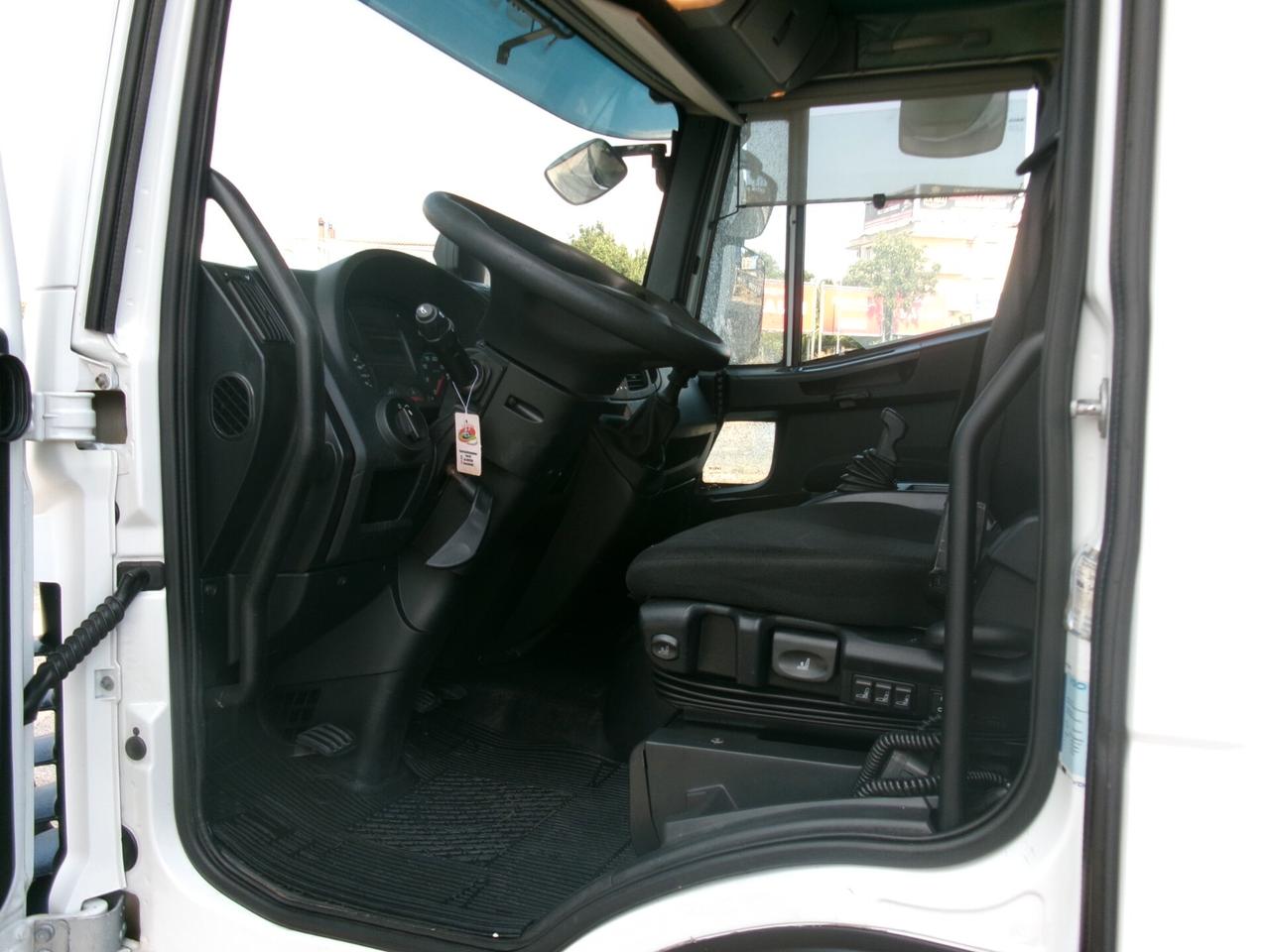 Iveco Daily NEW EUROCARGO 140-25 EURO 6 CENTINA ALZA/ABBASSA 8.50 M +PEDANA CARIC RETR 20Q