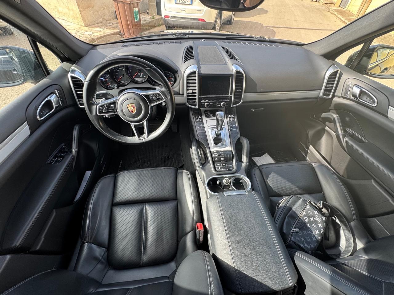 Porsche Cayenne 3.0 Diesel Platinum Edition