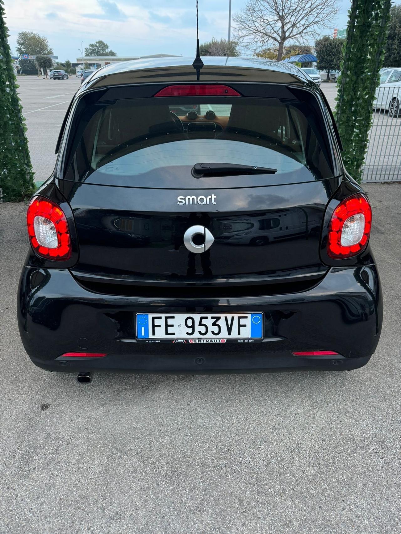 Smart ForFour 1.0 70CV TOTAL BLACK NUOVA GARANZIA
