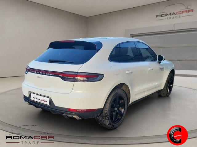 PORSCHE Macan 2.0