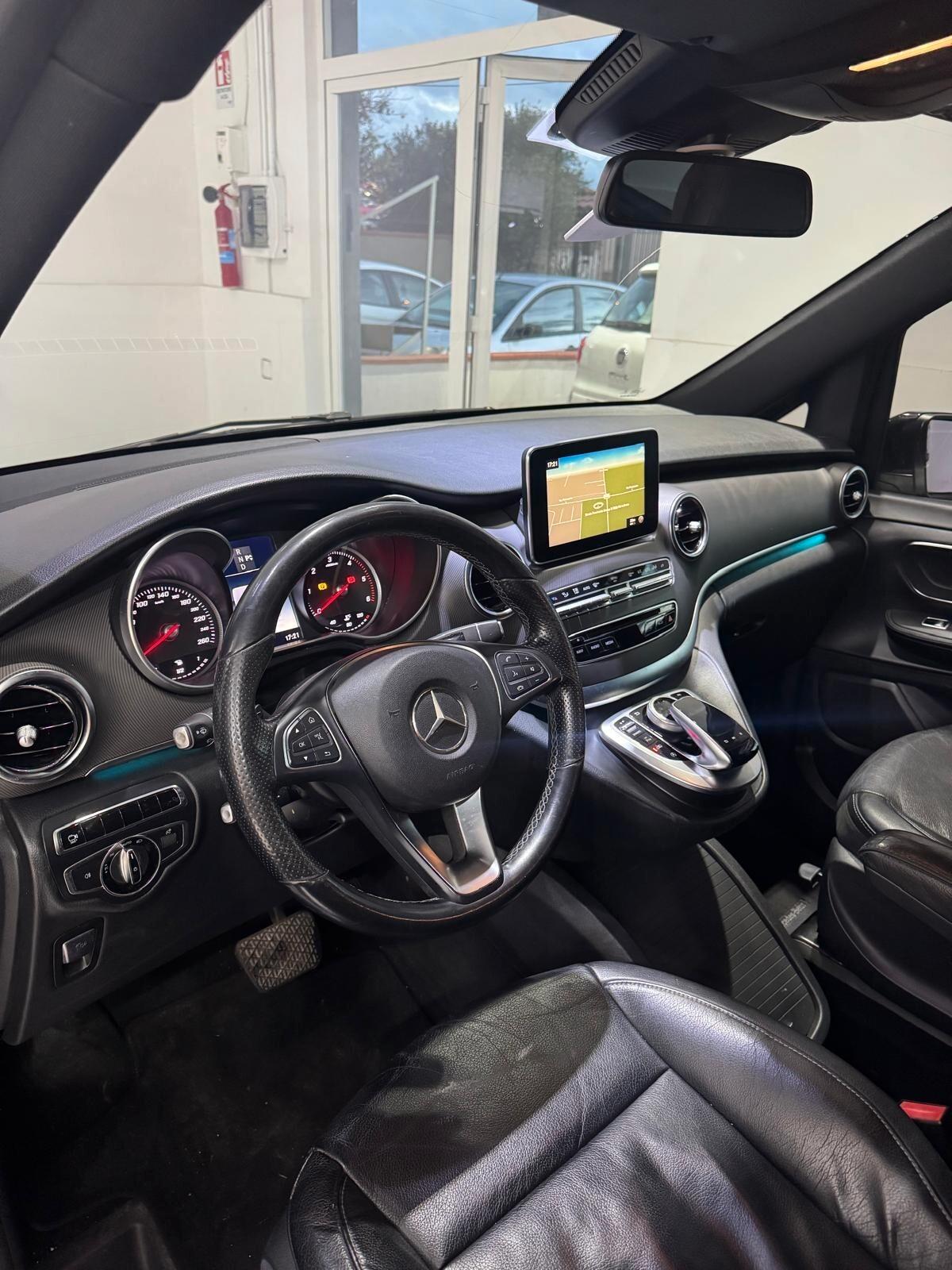 Mercedes-benz V 220 d Automatic 4Matic Premium Extralong