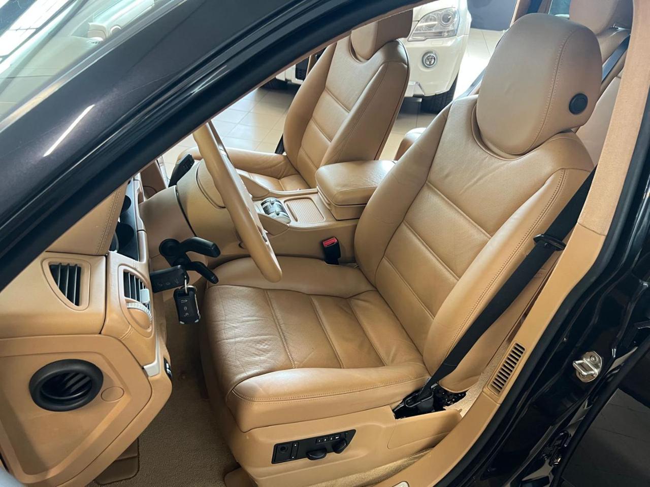 Porsche Cayenne 4.8 Turbo