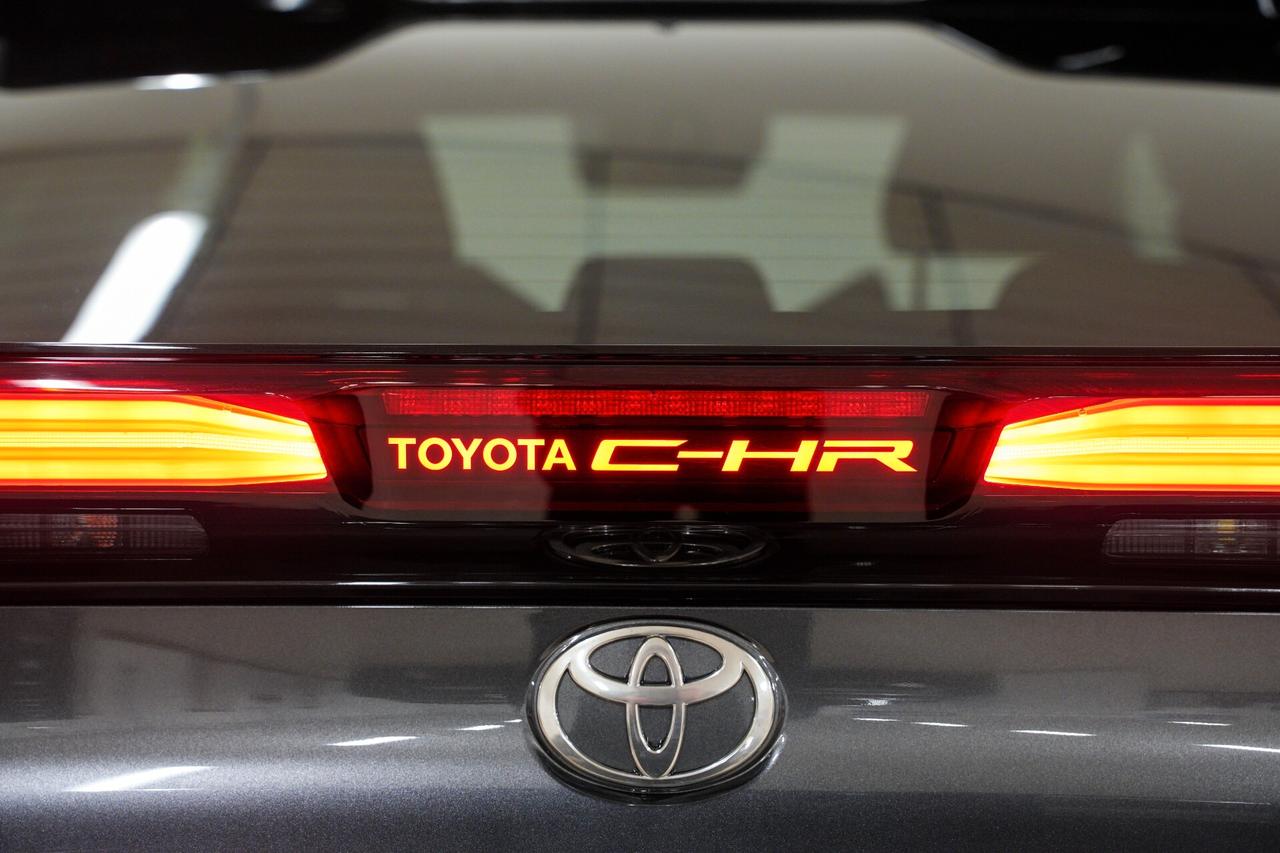 Toyota C-HR 1.8 HV Trend