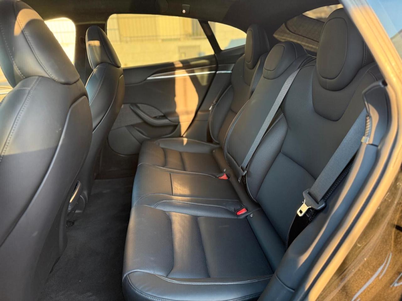 Tesla Model S 1020 cavalli Plaid