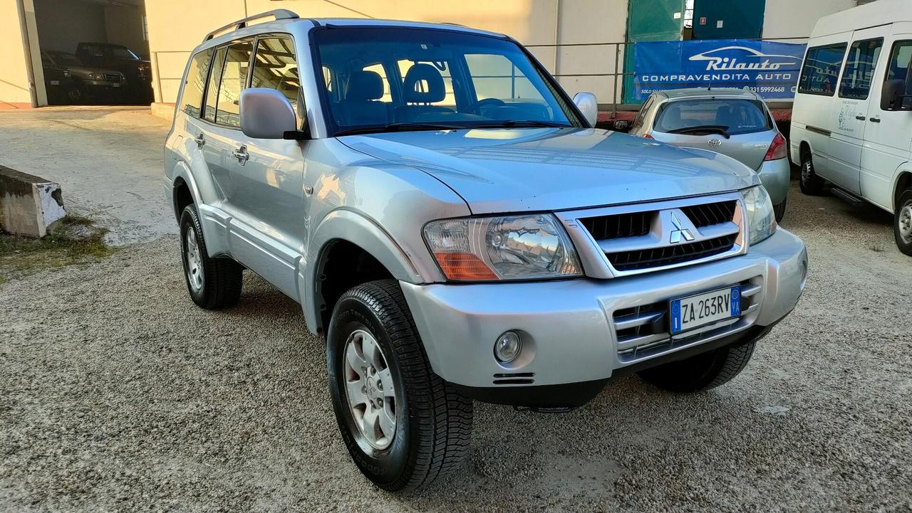 Mitsubishi Pajero 3.2 16V DI-D 7 posti e gancio