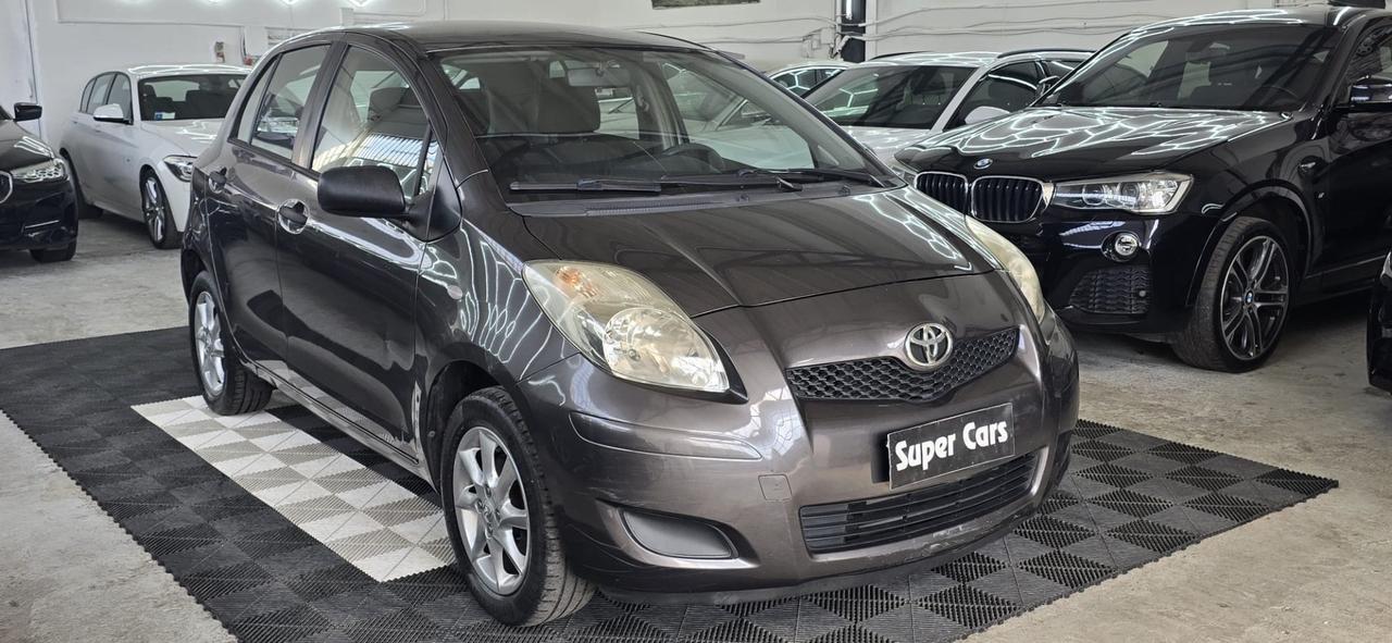 Toyota Yaris 1.0 BENZINA 95CV 5 porte Sol 2010