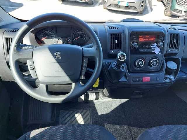 Peugeot Boxer 330 BlueHDi 120CV Combi Comfort