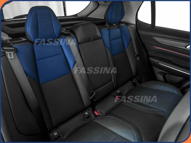 Lynk & Co 01 01 PHEV