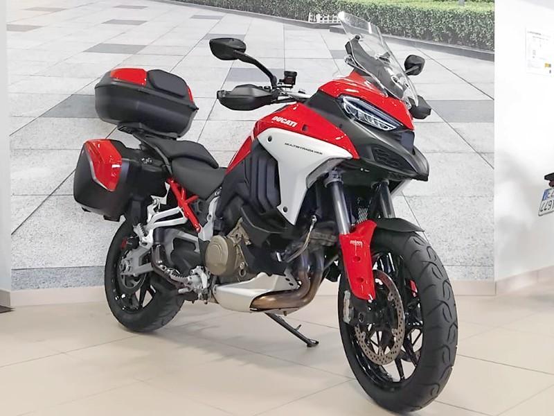 Ducati Multistrada V4 1200 S Travel & Radar