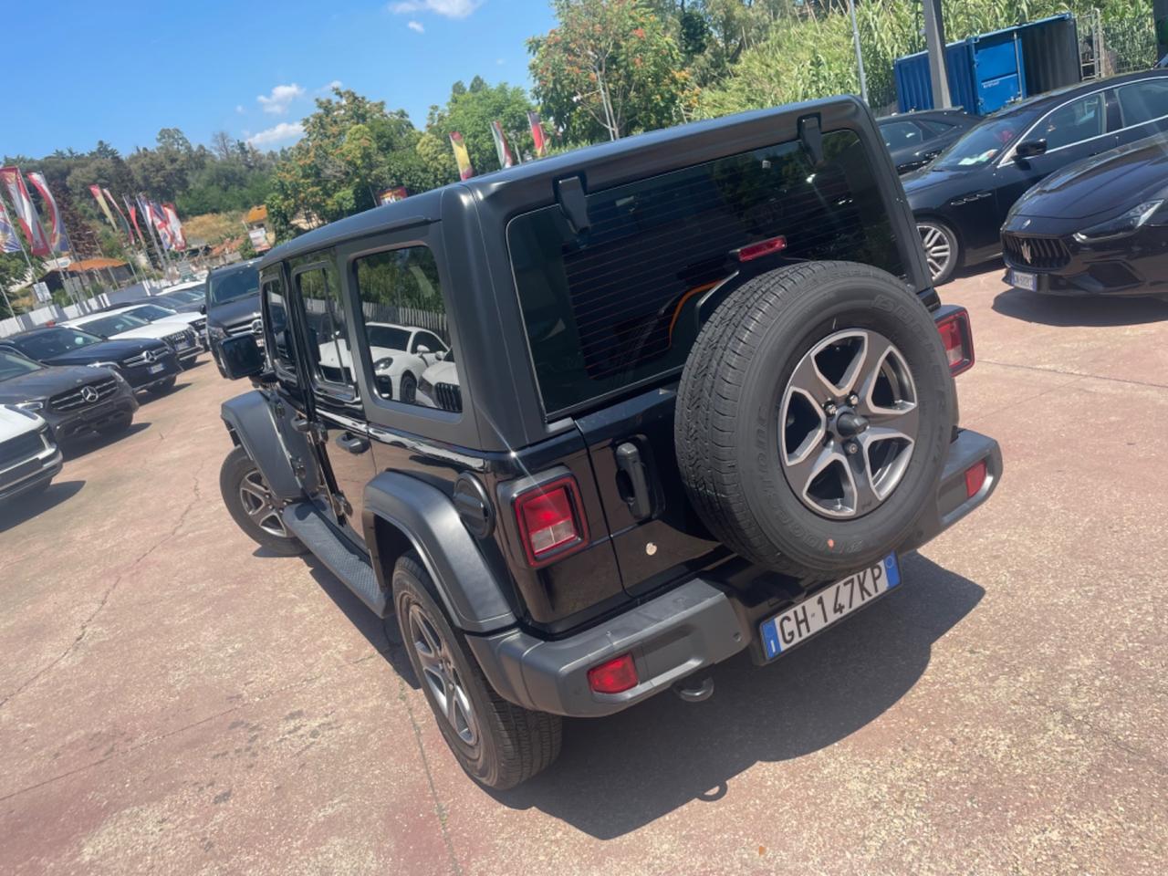 Jeep Wrangler Unlimited 2.0 Turbo Sport