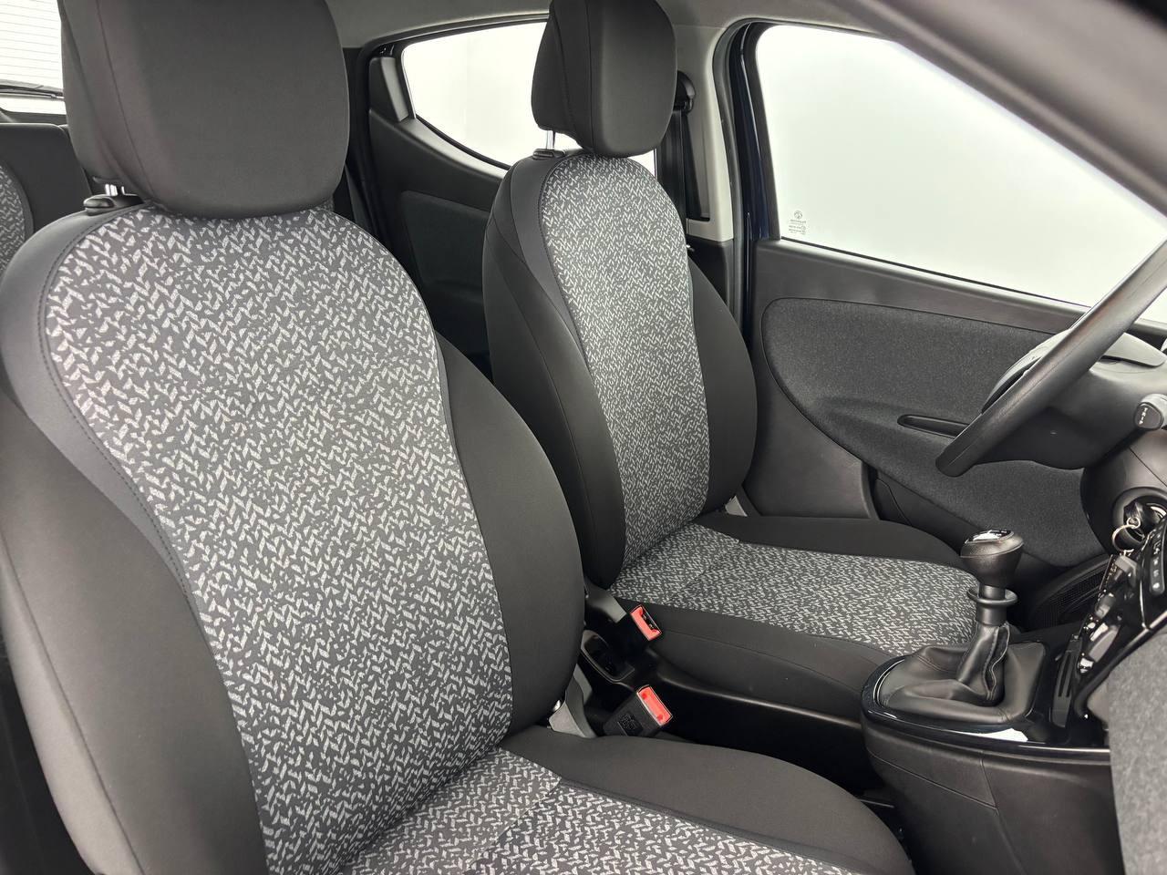 LANCIA Ypsilon 1.0 firefly hybrid Silver s&s 70cv