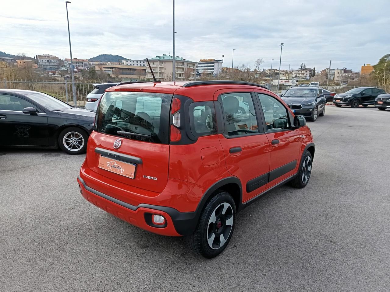 Fiat Panda 1.0 S&S Hybrid City Cross 70cv