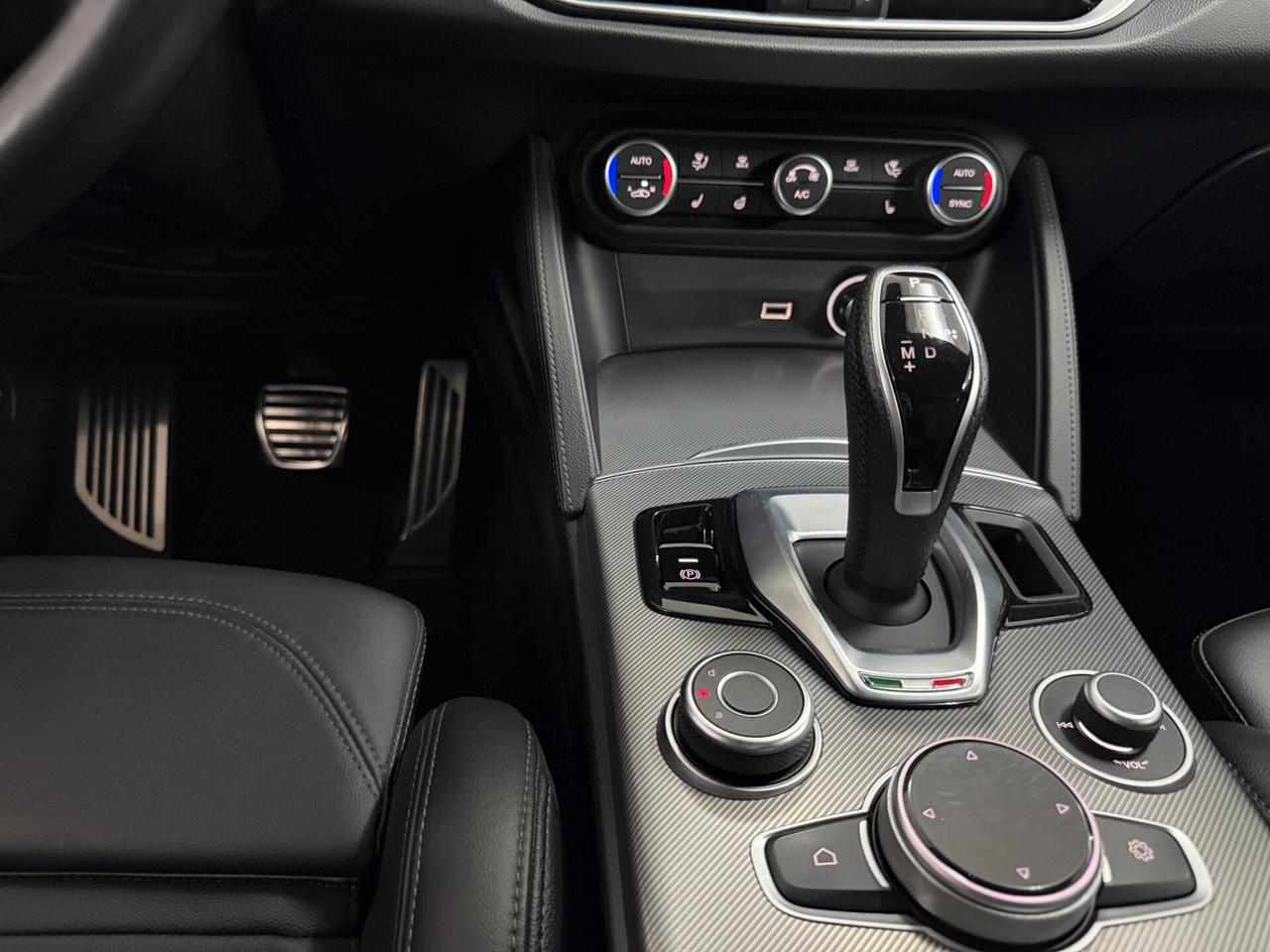 Alfa Romeo Stelvio 2.2 TD 210 CV VELOCE AT8 Q4 KIT DISTRIBUZIONE ESEGUITO UNICO PROPRIETARIO PERFETTA TAGLIANDATA