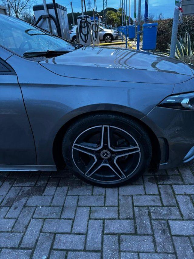 MERCEDES-BENZ A 180 d Automatic Premium AMG