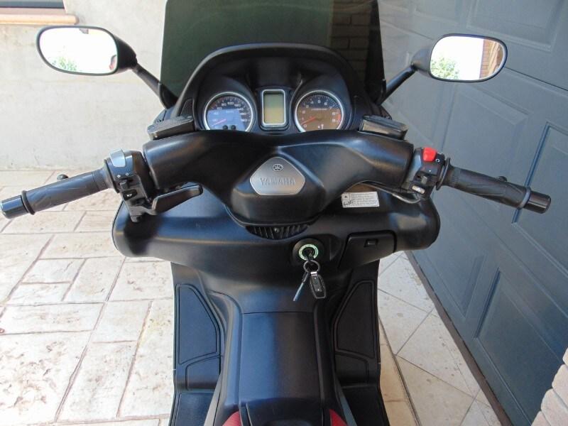 Yamaha T Max