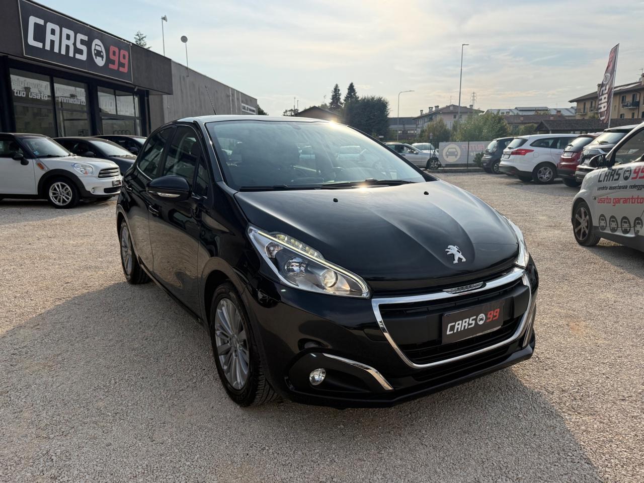 Peugeot 208 PureTech 82 5 porte Allure