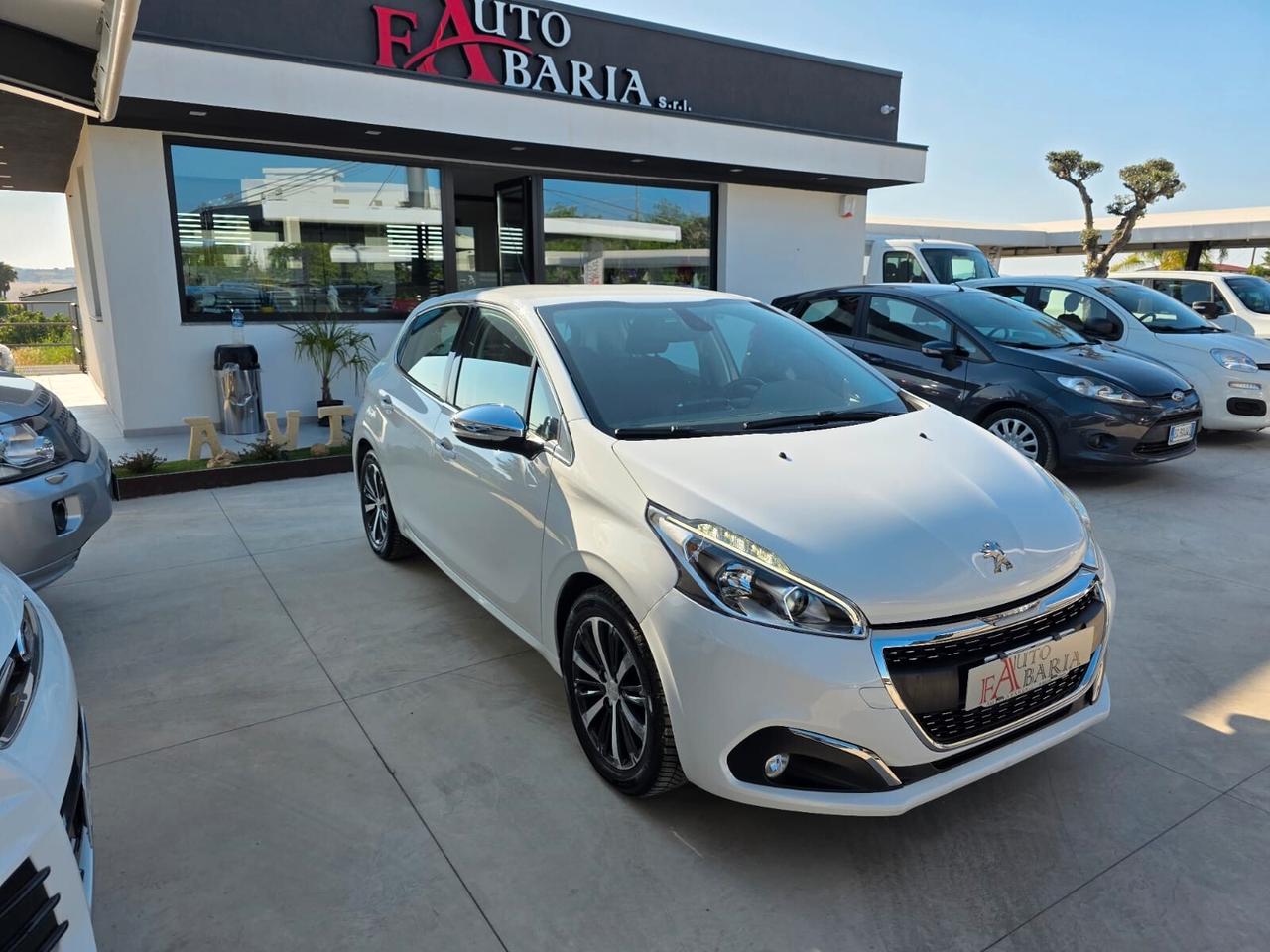 Peugeot 208 BlueHDi 75 5 porte Allure
