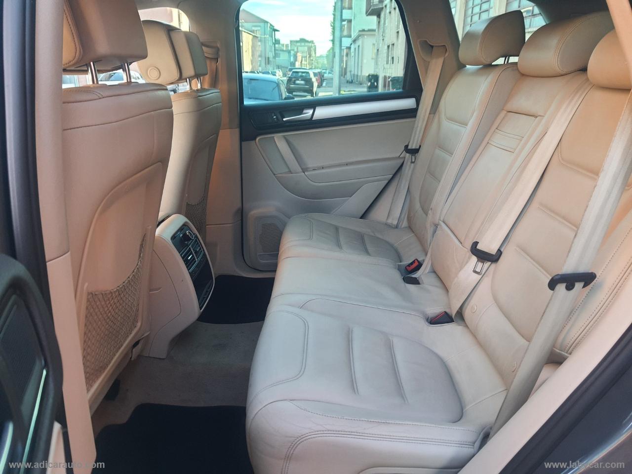 VOLKSWAGEN Touareg 3.0 TDI 245 CV tiptronic